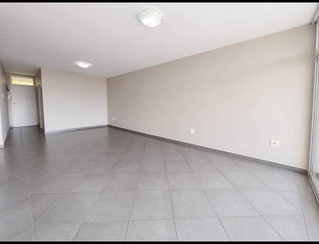 2 BEDROOM FLAT FOR SALE IN THREE RIVERS PROPER
